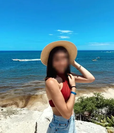 Claudia, 22 años