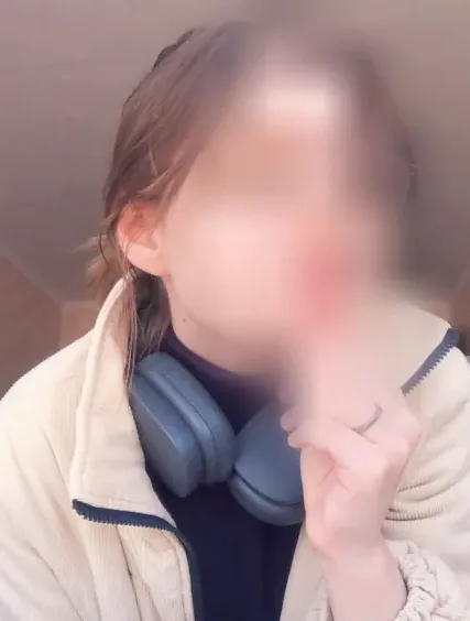 Hanane, 19 años