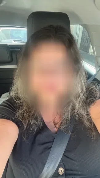 Mercedes, 33 años